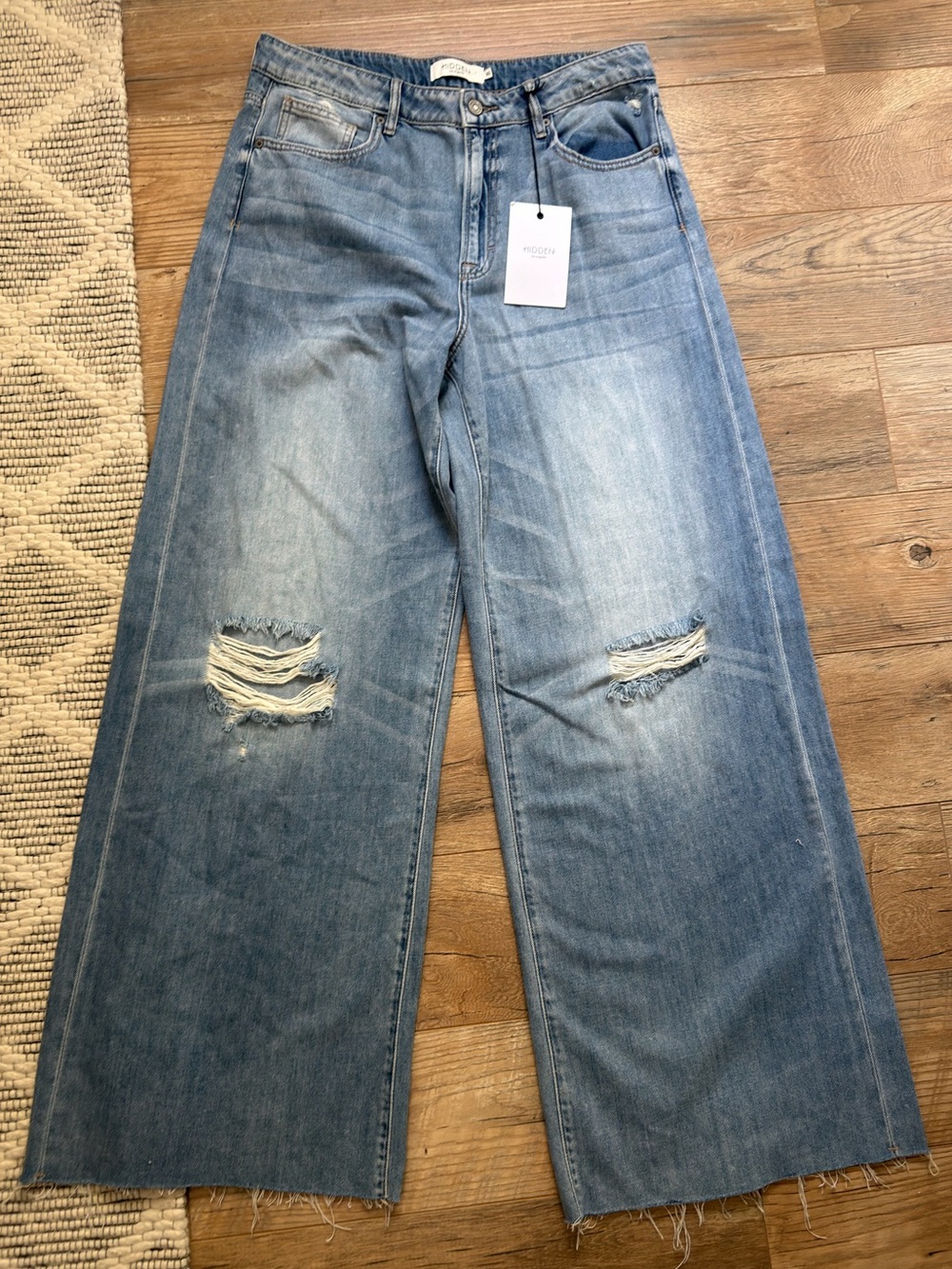 NWT HIDDEN Nori High Rise Wide Leg Jeans Size 30